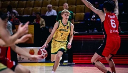 中国U16男篮决赛对手出炉：澳大利亚65分狂胜日本 5战狂赢288分