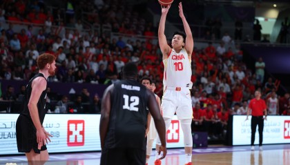 媒体人：王俊杰亚洲杯防守全面&amp;低位进攻是亮点 持球水平仍需提高