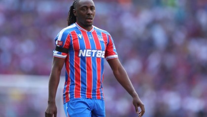 乐鱼体育-罗马诺：埃泽与水晶宫主帅磋商后，决定今晚不出战欧协联附加赛