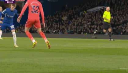 乐鱼体育官方网站-【英超】帕尔默四喜，争罚点球抢戏，切尔西6-0埃弗顿